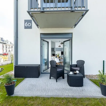 Blue Z Rowerami Z Ogrodkiem By Major Domus Club Apartment