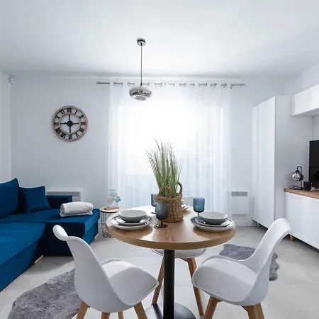 Apartment Blue Z Rowerami Z Ogrodkiem By Major Domus Club Dziwnow